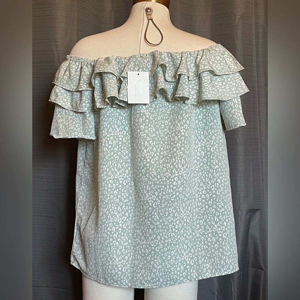 NWT vine & Love mint leopard top - Picture 2 of 6